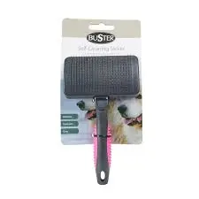 BUSTER SELF-CLEANING SLICKER HARD PINS S.webp