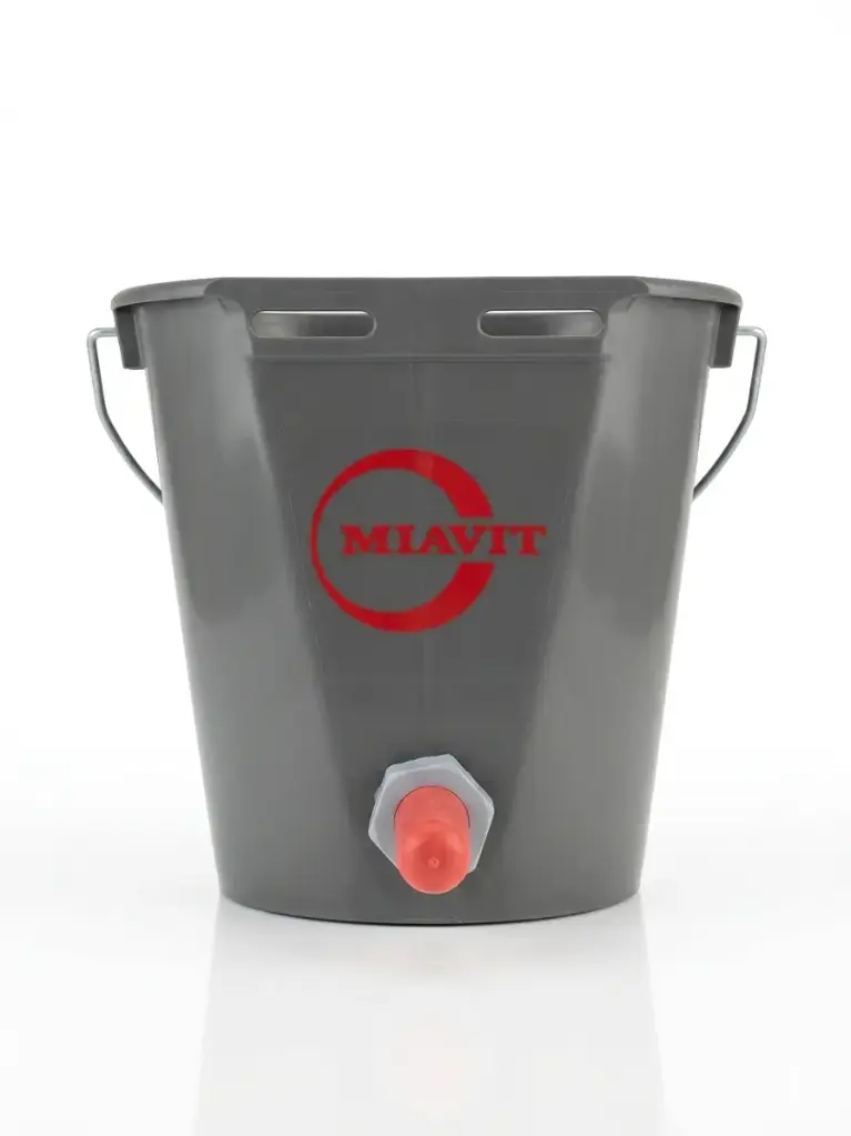 MILK FEEDER 8L 1TEATSمُغذّي الحليب 