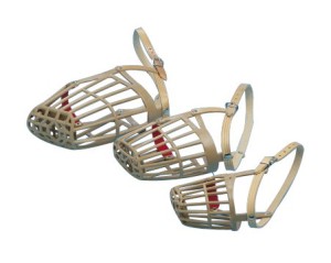 [SVT-0038] BUSTER Plastic dog muzzle no 4  كمامة